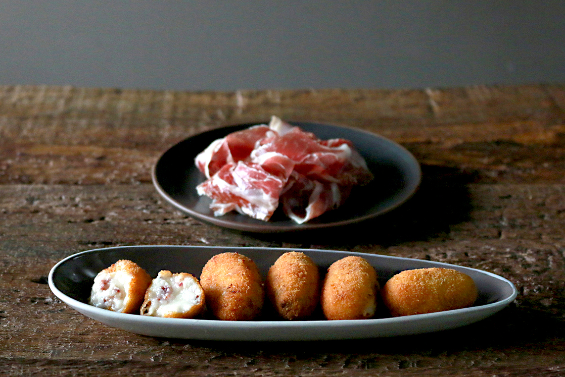 CROQUETA CREMOSA JAMON IBERICO PANKO